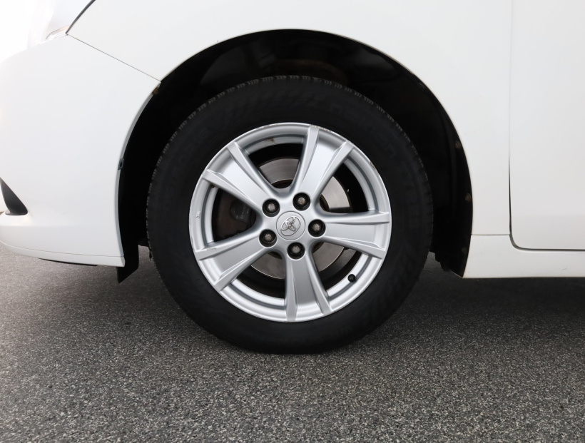 Toyota Verso, 2011