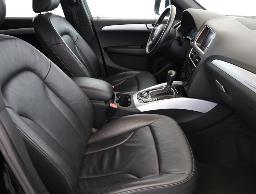 Audi Q5, 2009