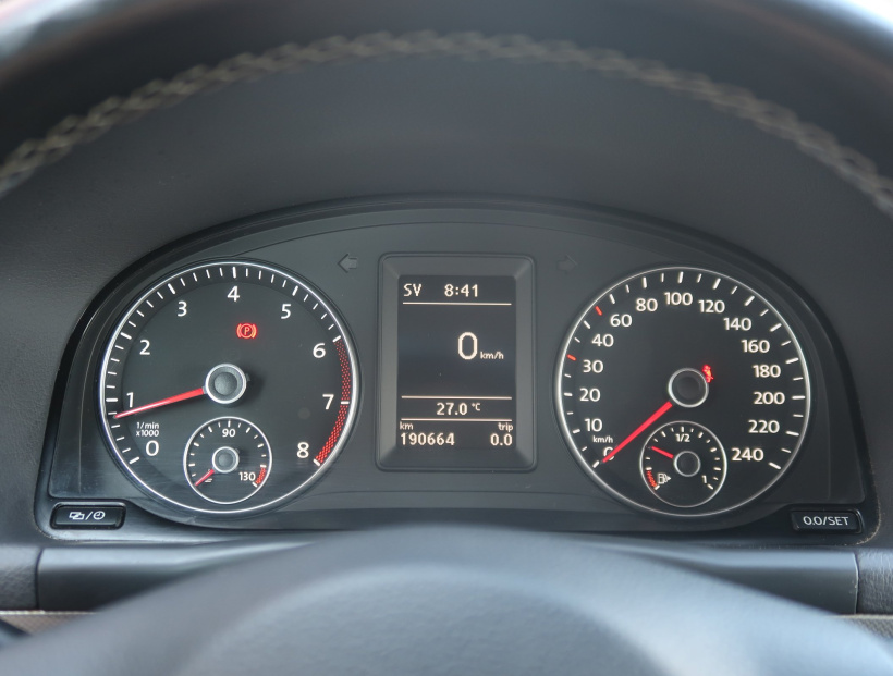 Volkswagen Touran, 2012
