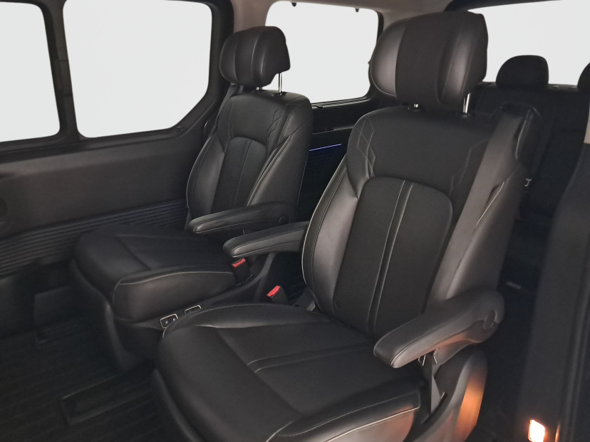 Hyundai Staria, 2021