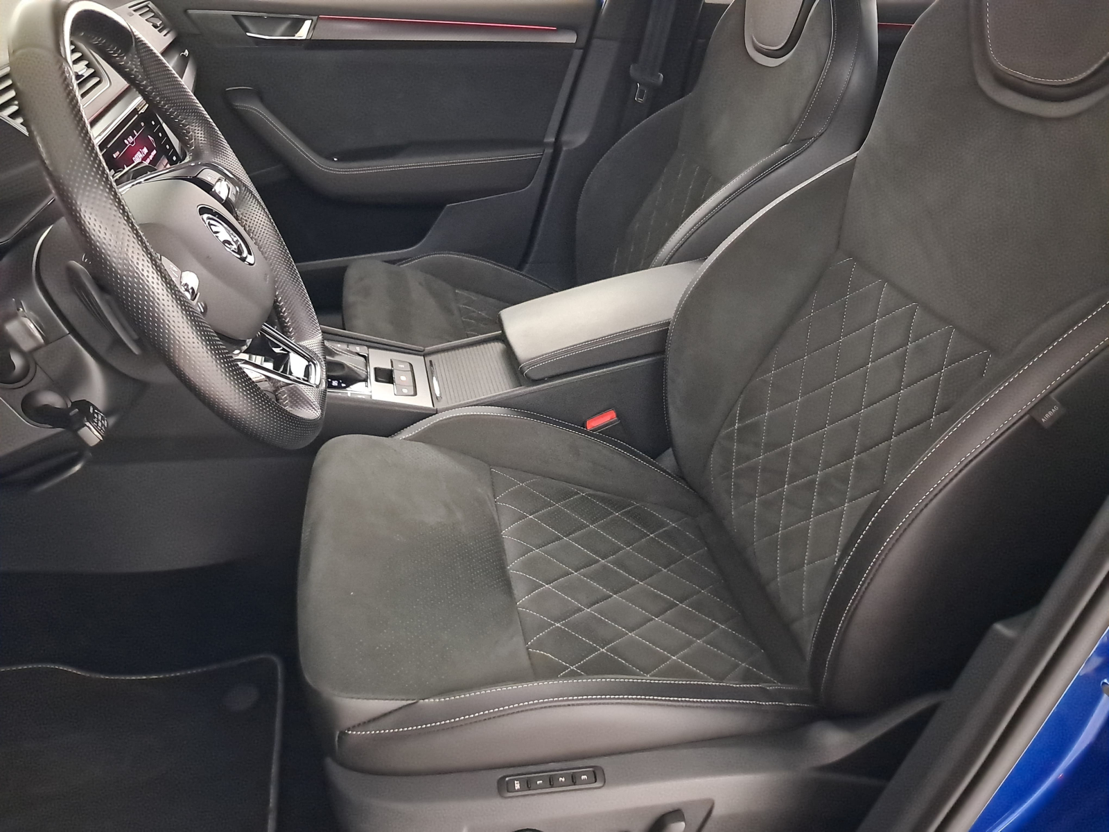 Škoda Superb - 2023