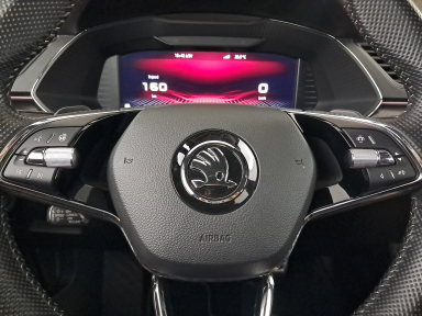 Škoda Superb - 2023