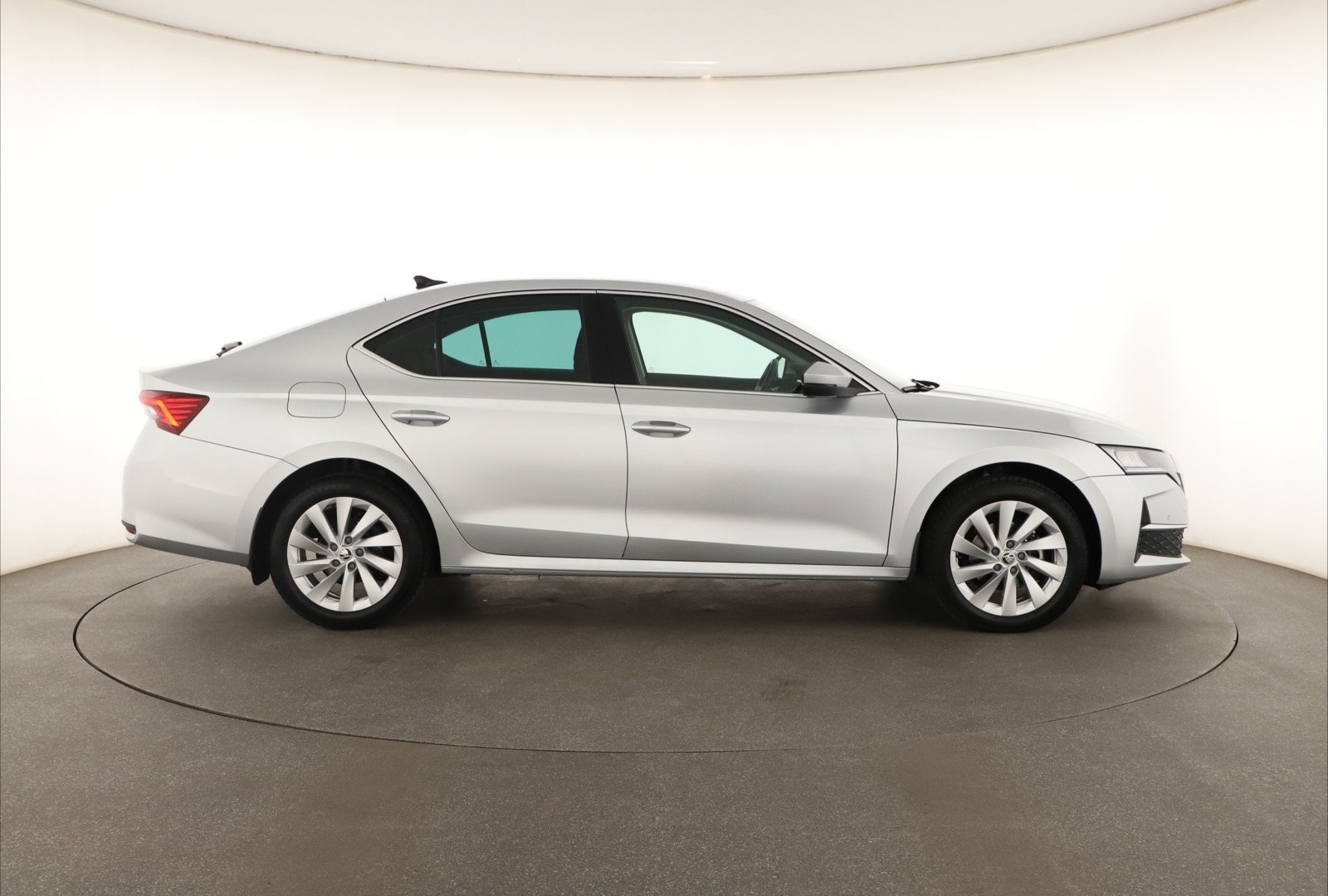 Škoda Octavia - 2024