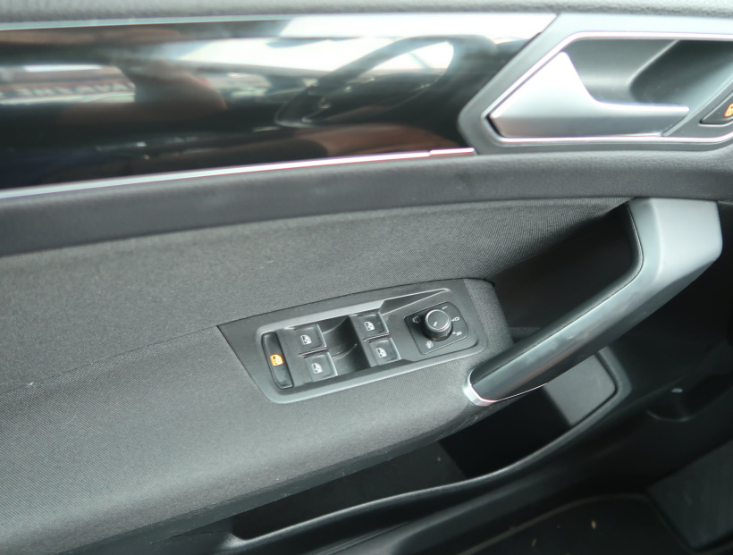 Volkswagen Touran, 2023