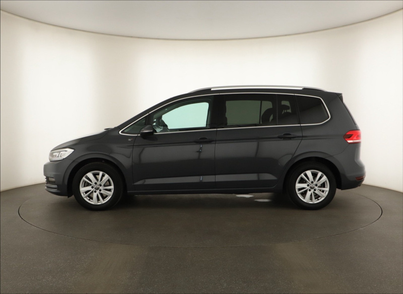 Volkswagen Touran, 2023