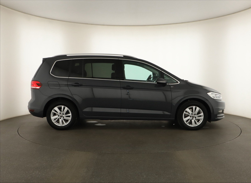 Volkswagen Touran, 2023