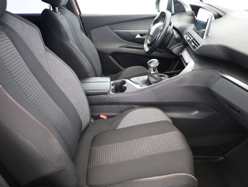 Peugeot 5008, 2021