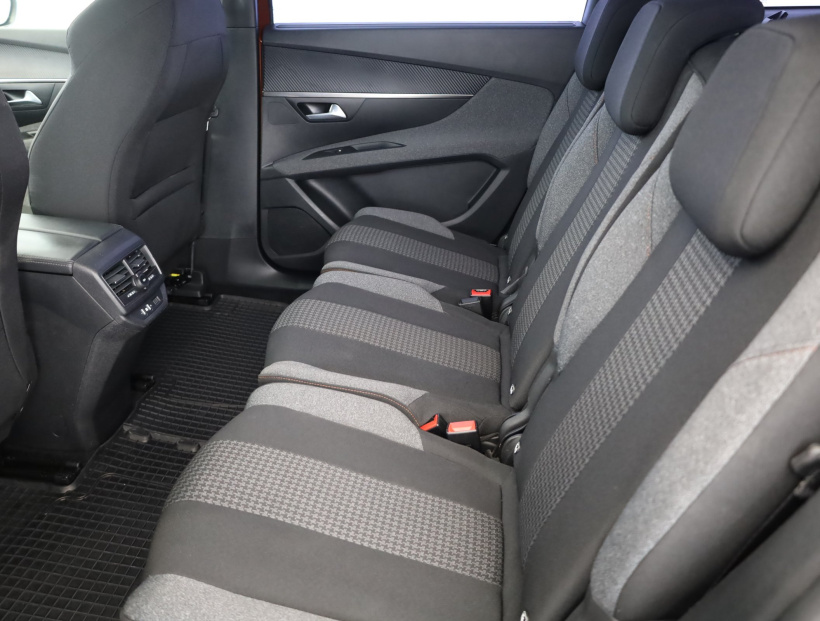 Peugeot 5008, 2021