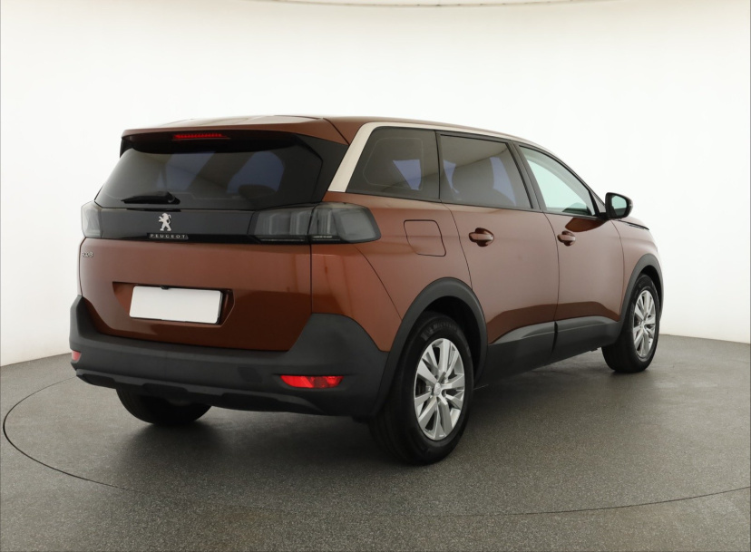 Peugeot 5008, 2021