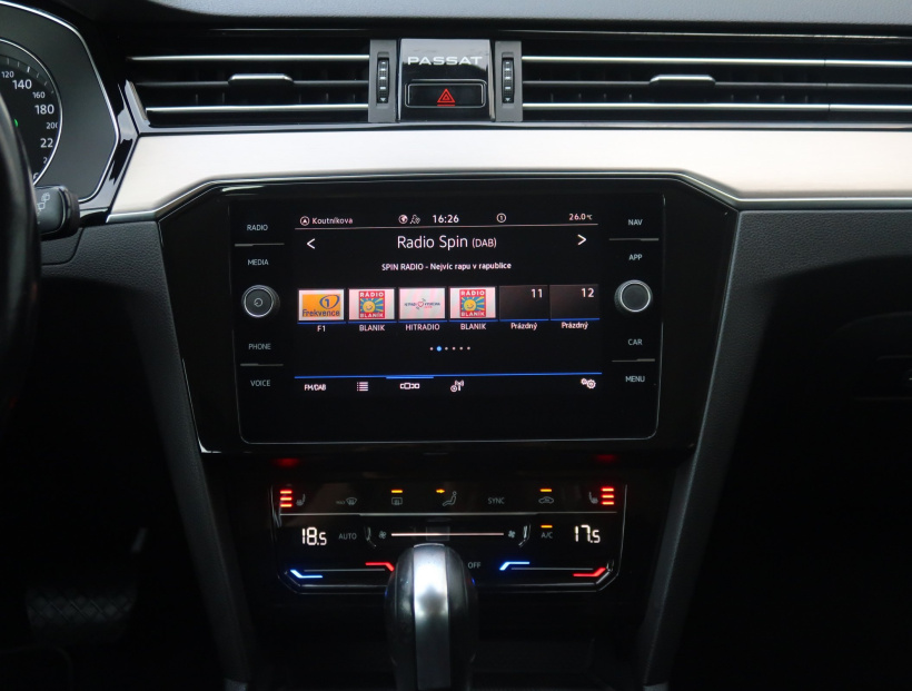 Volkswagen Passat, 2020