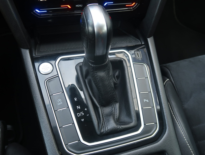 Volkswagen Passat, 2020