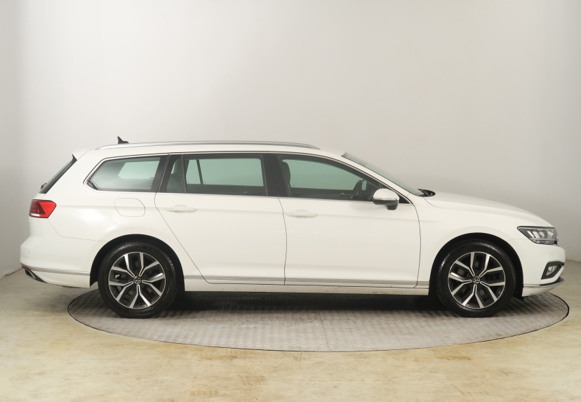 Volkswagen Passat, 2020