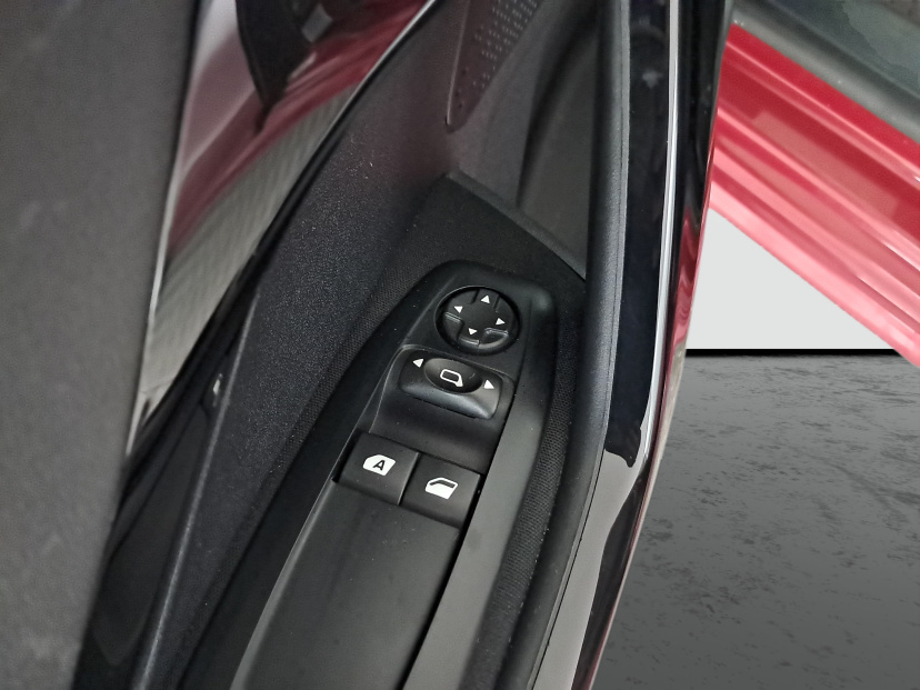Peugeot 208, 2016