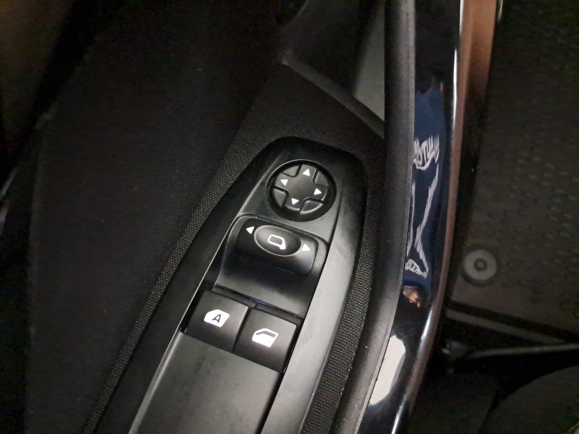Peugeot 208, 2016
