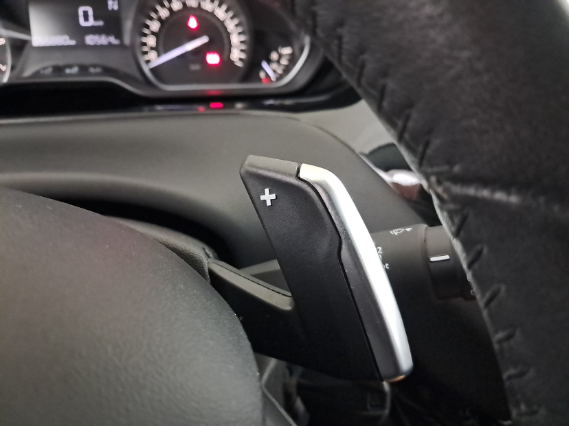 Peugeot 208, 2016