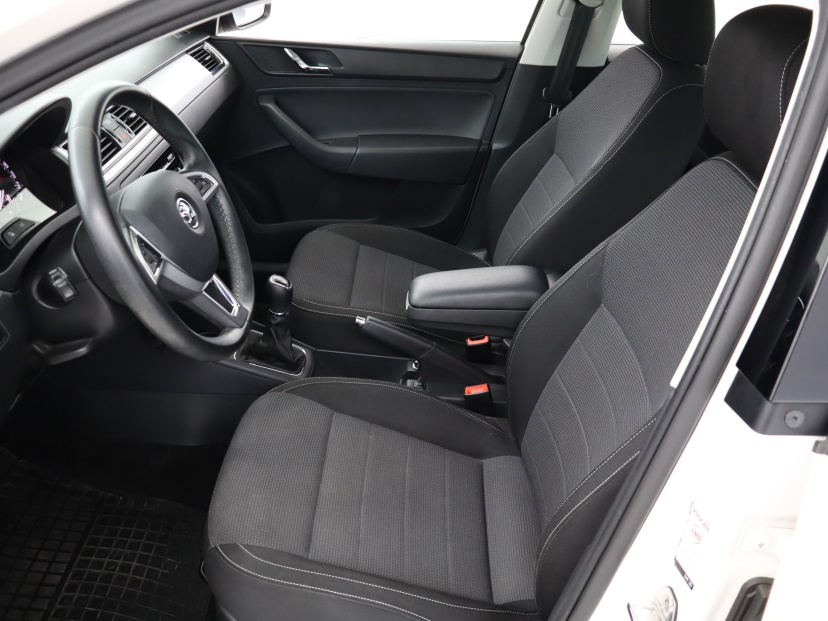 Škoda Rapid Spaceback, 2015