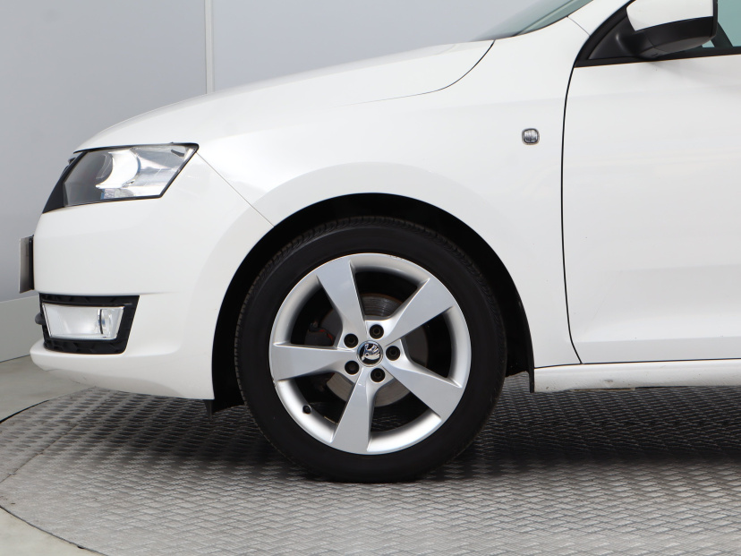 Škoda Rapid Spaceback, 2015