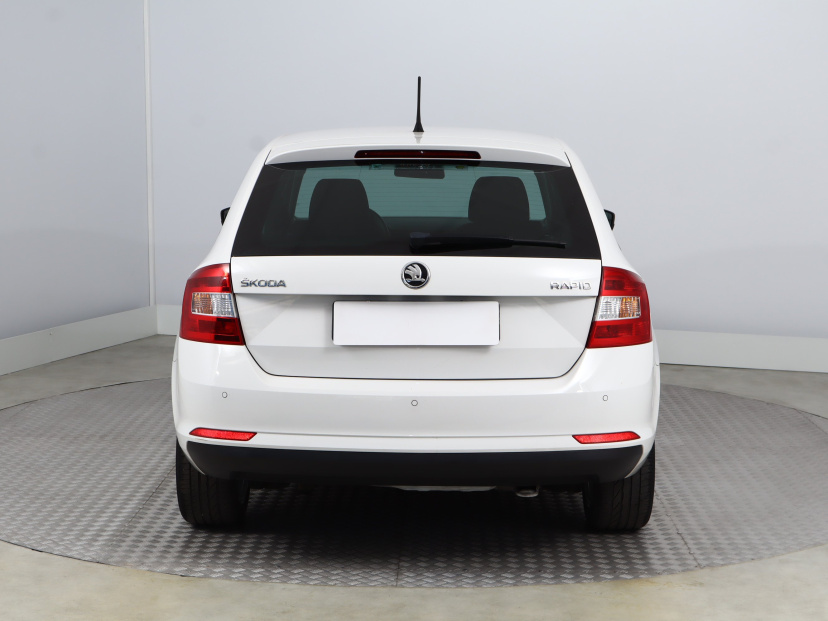 Škoda Rapid Spaceback, 2015