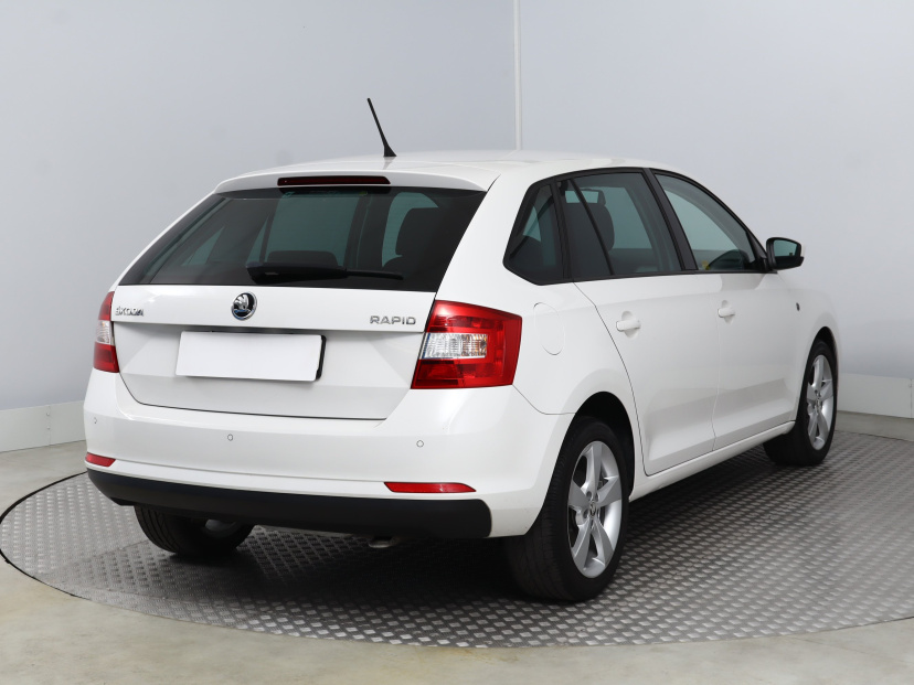 Škoda Rapid Spaceback, 2015
