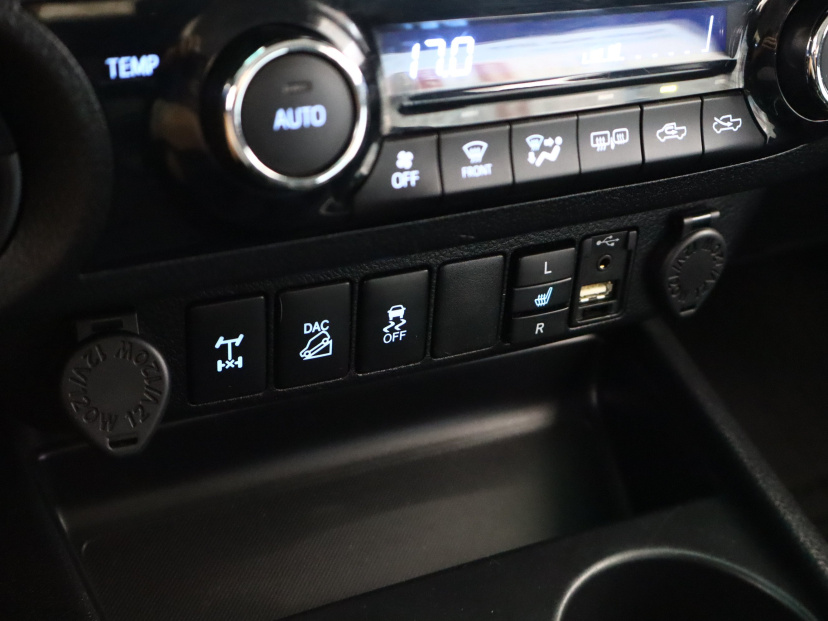 Toyota Hilux, 2017
