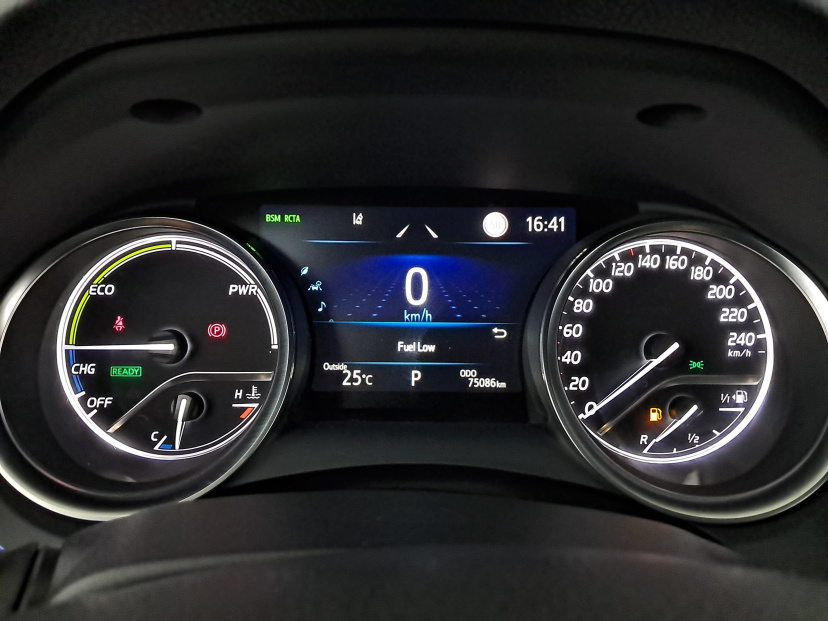 Toyota Camry, 2023