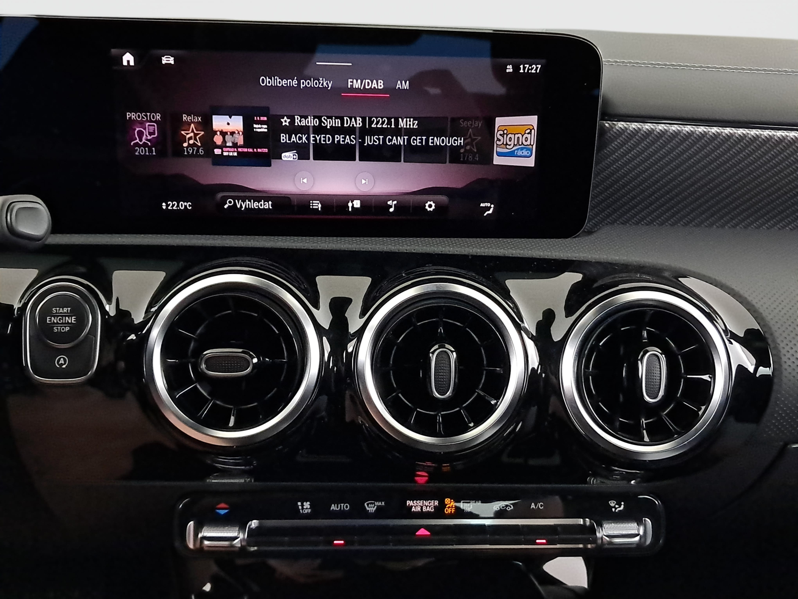 Mercedes-Benz CLA - 2024