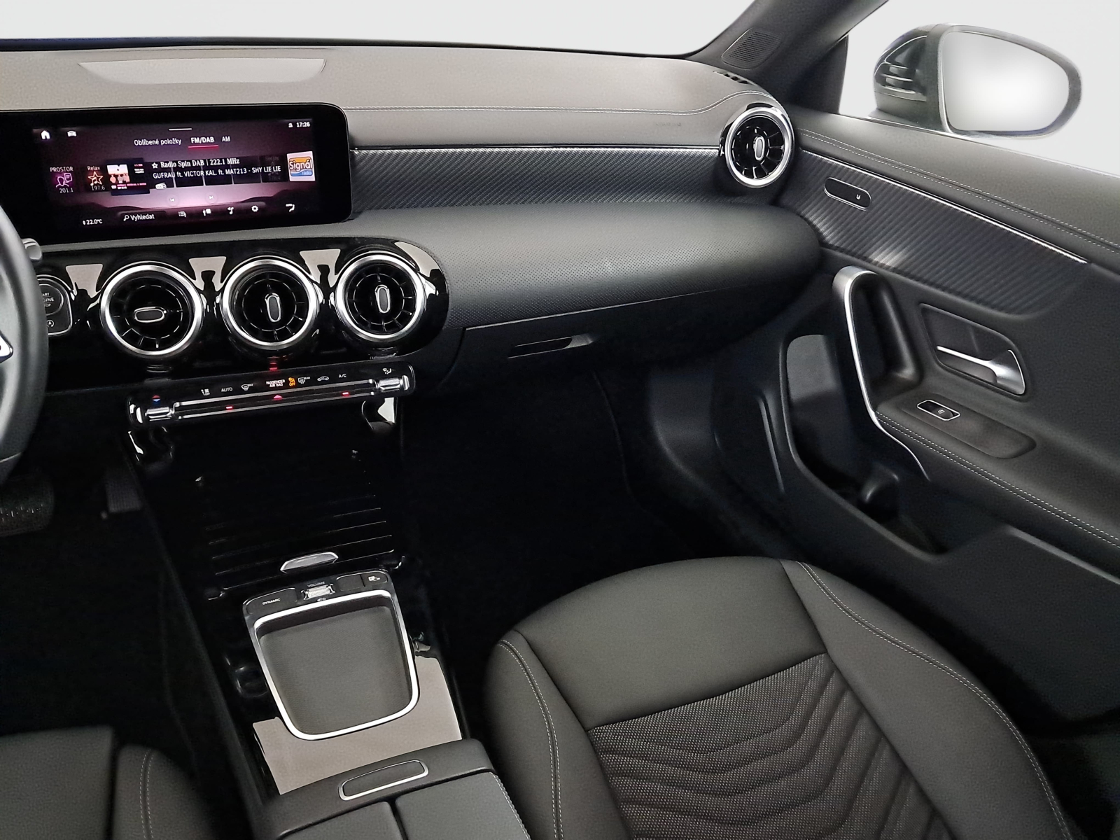 Mercedes-Benz CLA - 2024