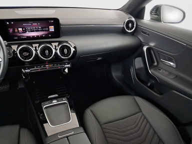 Mercedes-Benz CLA - 2024