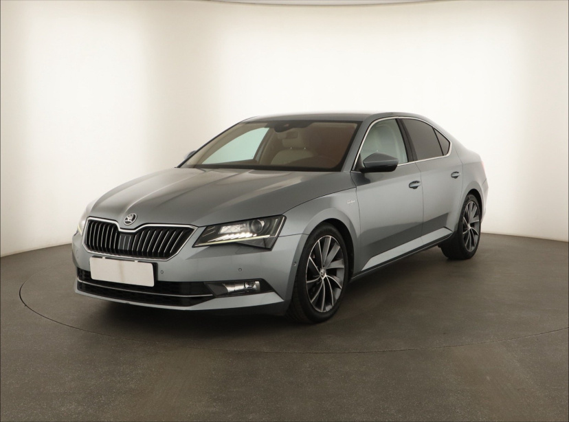 Škoda Superb, 2015
