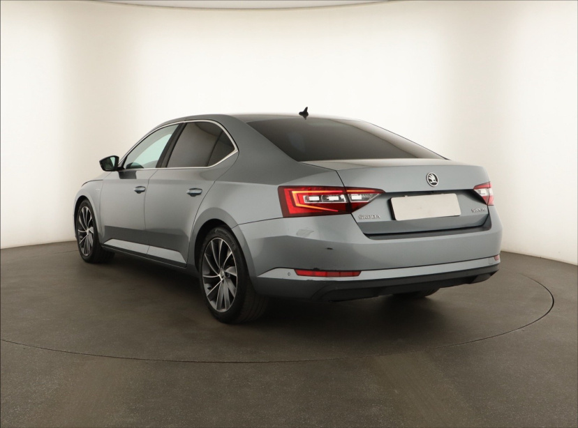 Škoda Superb, 2015