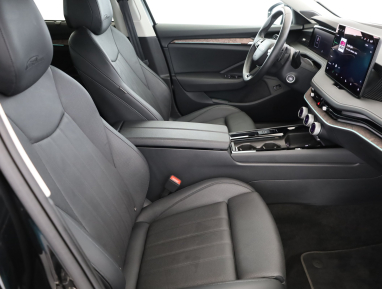 Škoda Superb - 2025