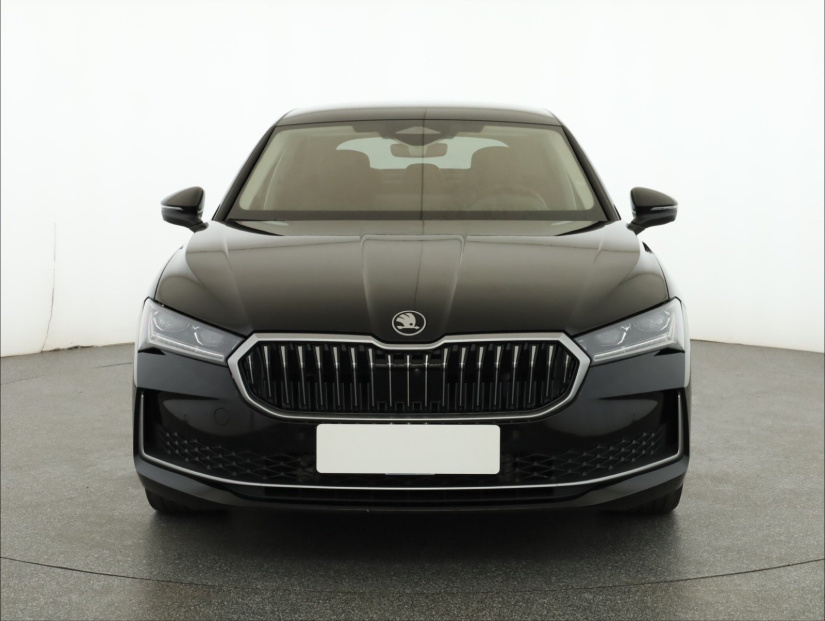 Škoda Superb, 2025