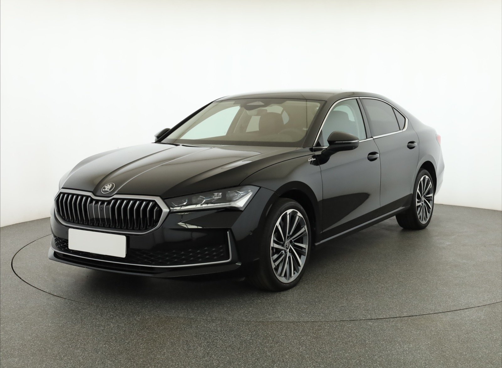 Škoda Superb - 2025