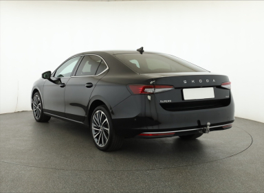 Škoda Superb - 2025