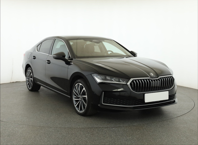 Škoda Superb, 2025