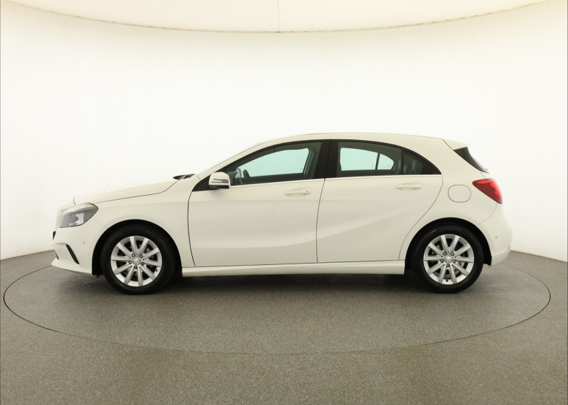 Mercedes-Benz A, 2016