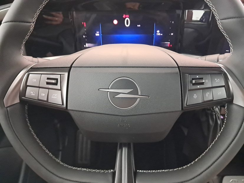 Opel Mokka, 2025