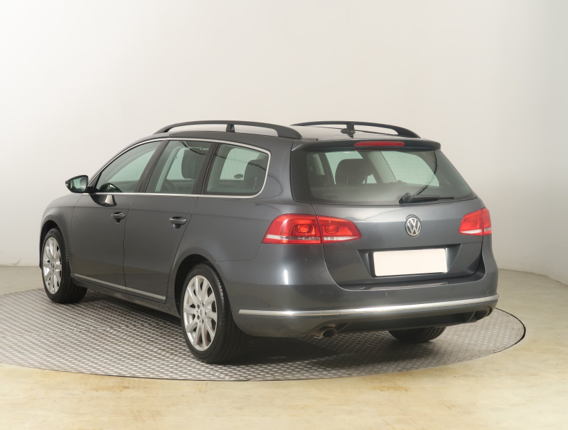 Volkswagen Passat, 2012