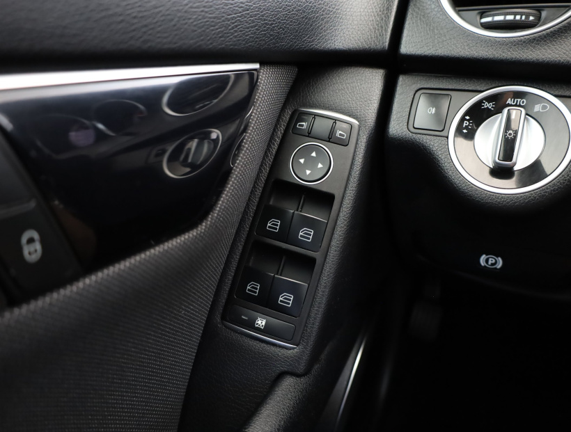 Mercedes-Benz C, 2013