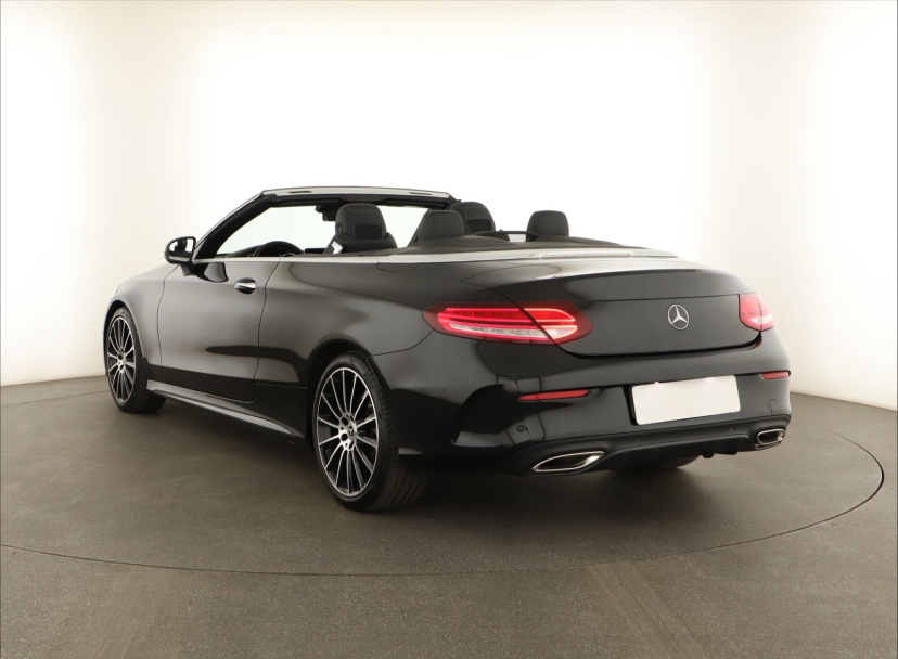 Mercedes-Benz C, 2021