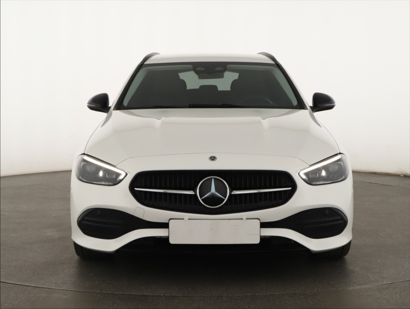 Mercedes-Benz C, 2022