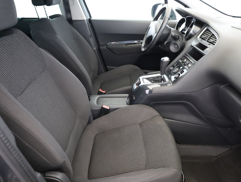 Peugeot 5008, 2016