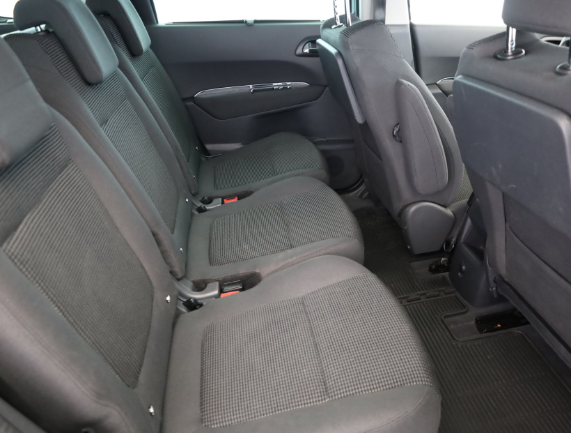 Peugeot 5008, 2016