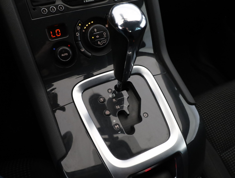 Peugeot 5008, 2016