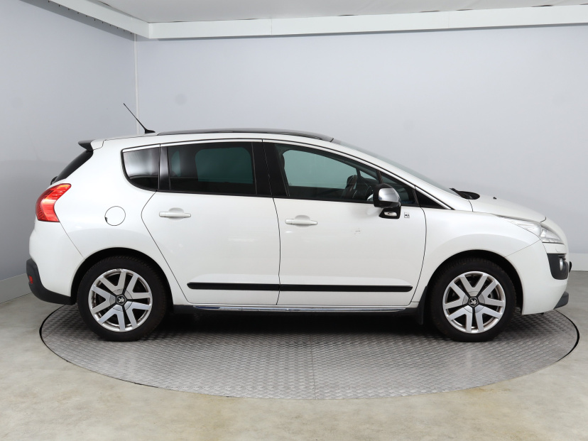 Peugeot 3008, 2012