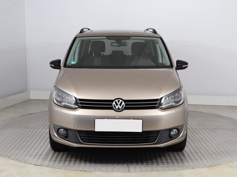 Volkswagen Touran, 2012