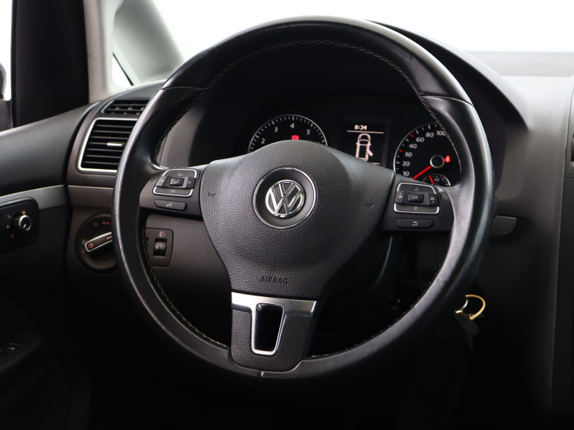 Volkswagen Touran, 2012