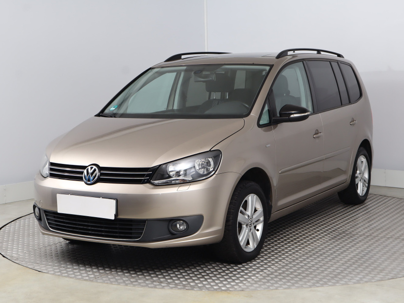 Volkswagen Touran, 2012