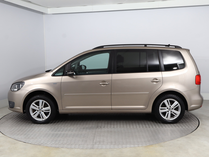 Volkswagen Touran, 2012