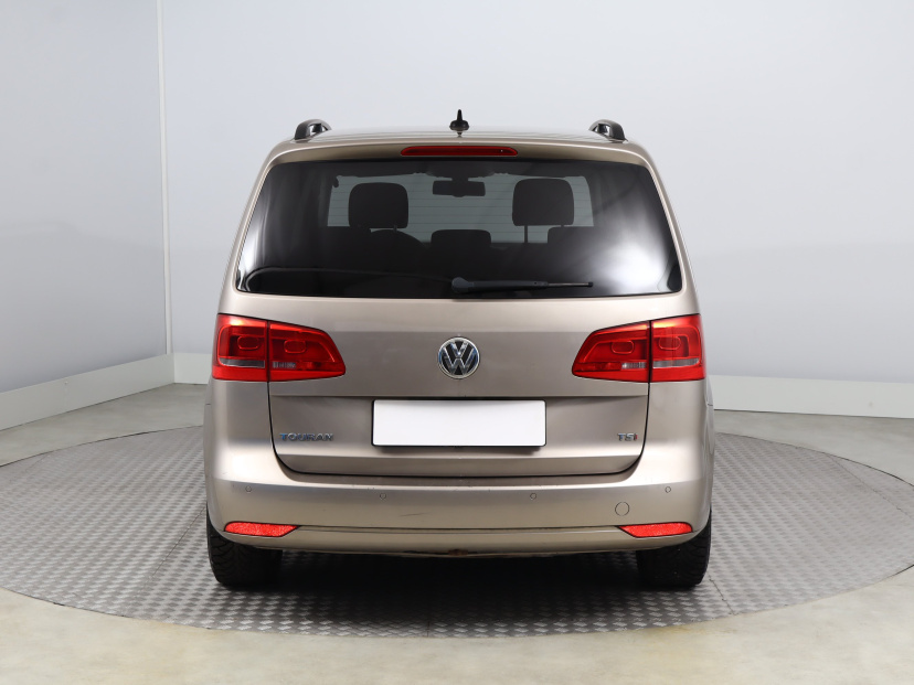 Volkswagen Touran, 2012